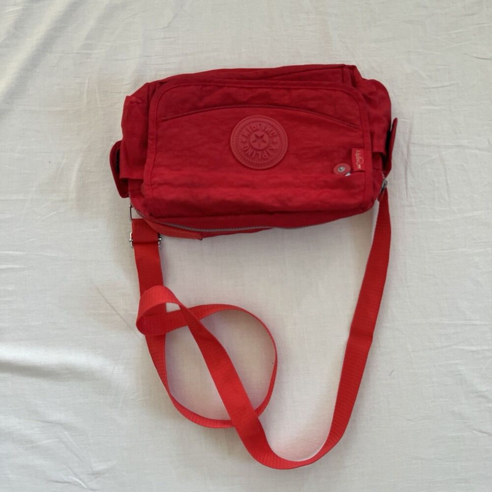 Kipling Red Nylon Crossbody Messenger Bag Flap Multi Pocket Adjustable Strap